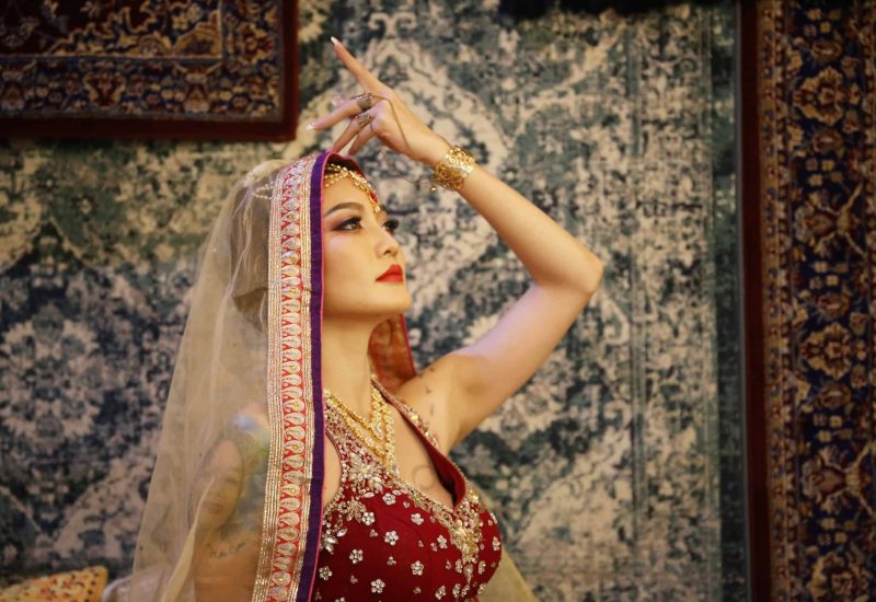 portrait-of-beautiful-girl-on-india-saree-costume-2022-01-29-09-09-53-utc